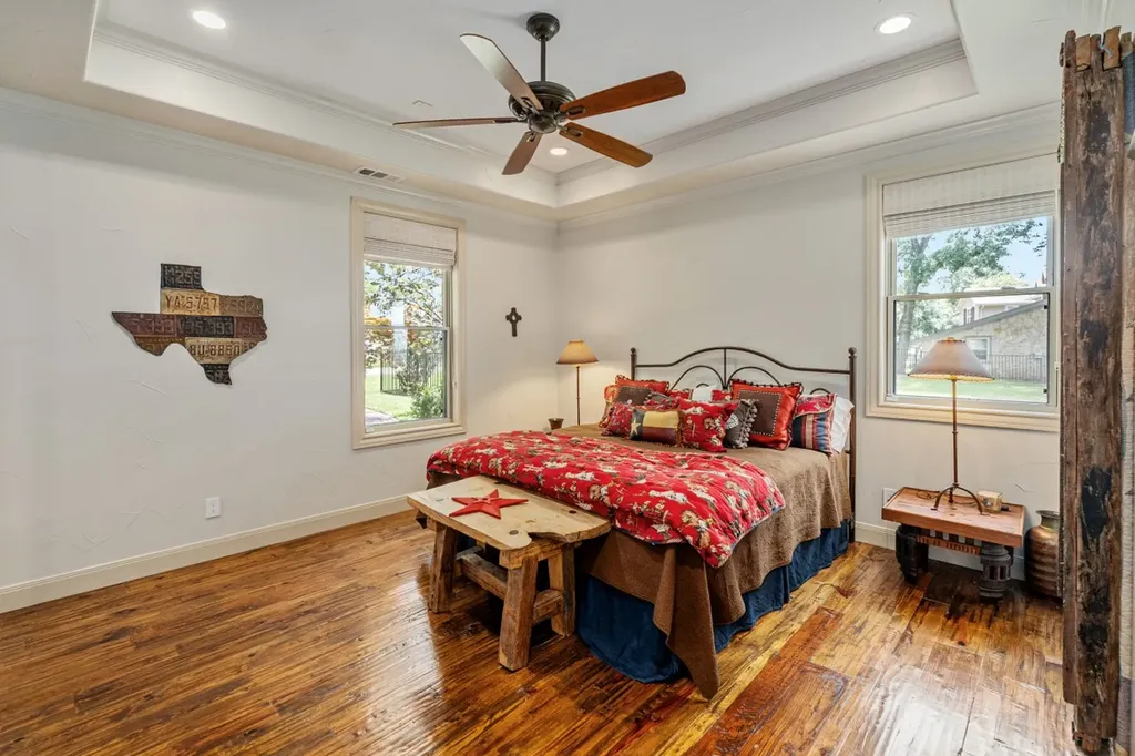 172 Enchanted Drive Enchanted Oaks TX 75156