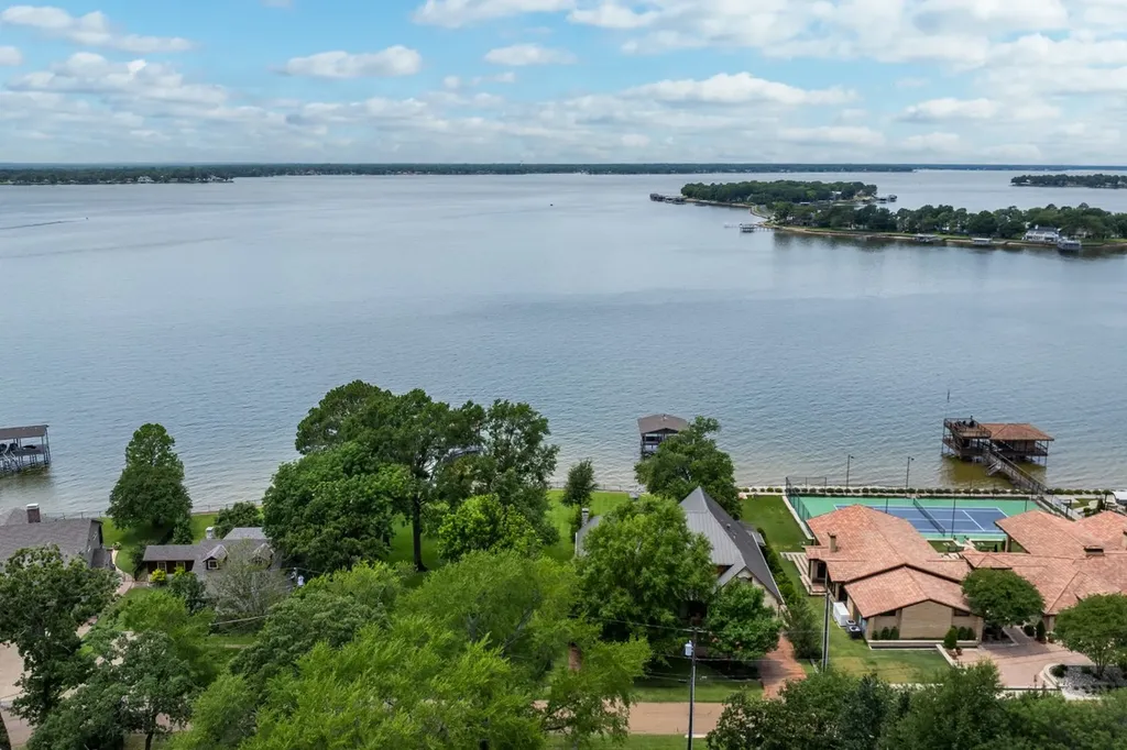 172 Enchanted Drive Enchanted Oaks TX 75156