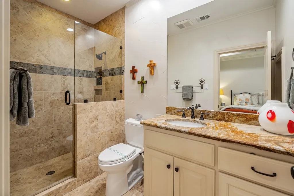 172 Enchanted Drive Enchanted Oaks TX 75156