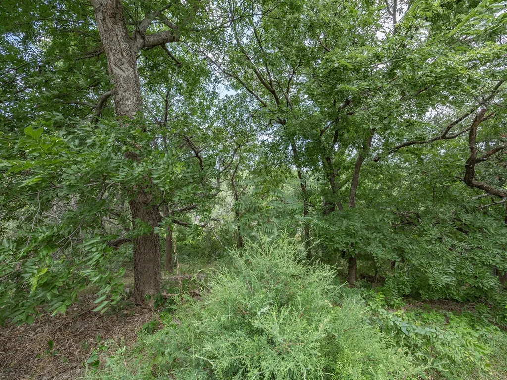 4008 Falcon Ridge Drive Haltom City TX 76137