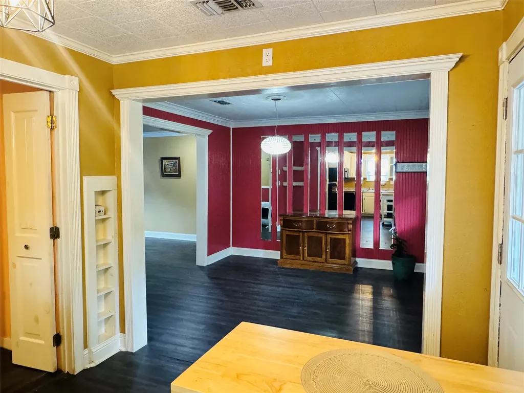 1007 N Johnson Street Mineola TX 75773
