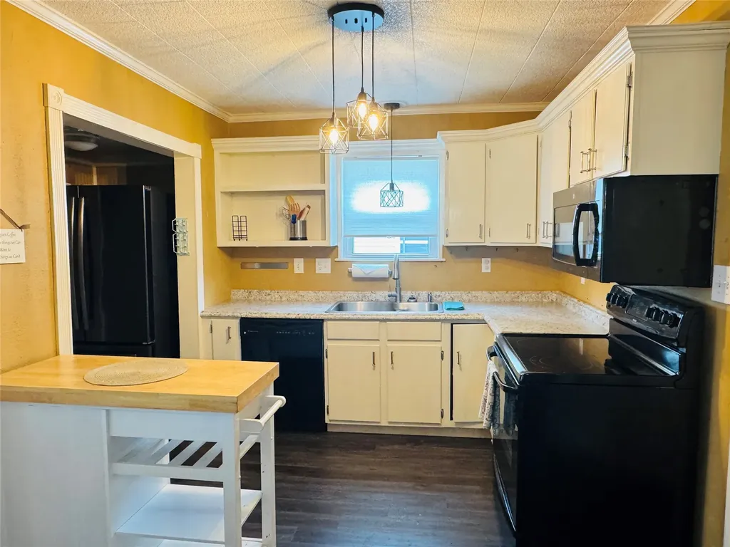 1007 N Johnson Street Mineola TX 75773