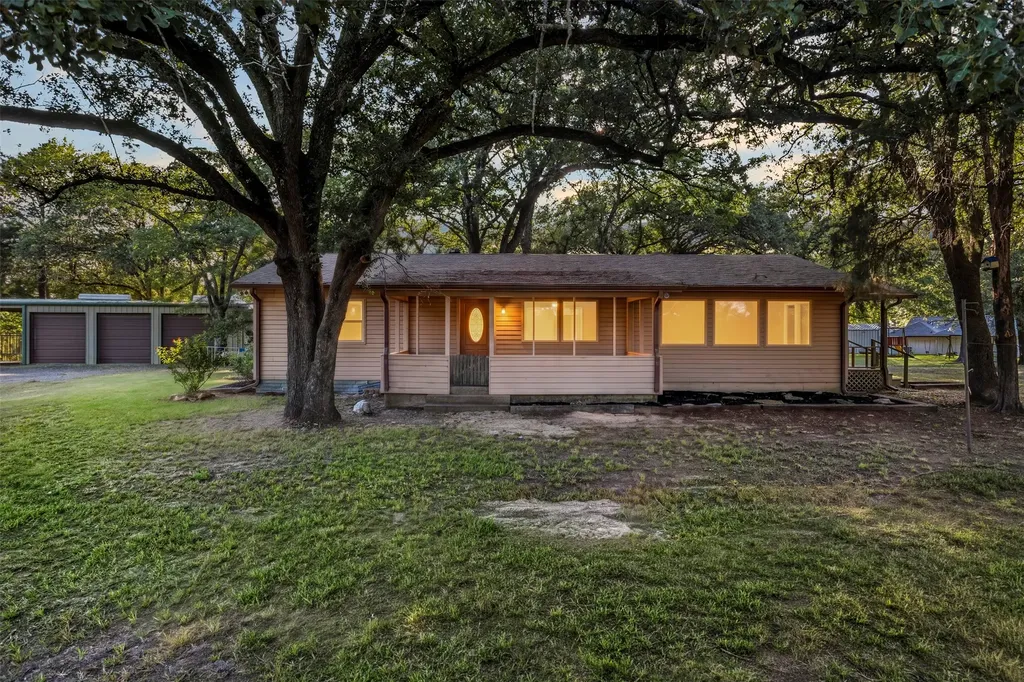 8412 County Road 4084 Scurry TX 75158