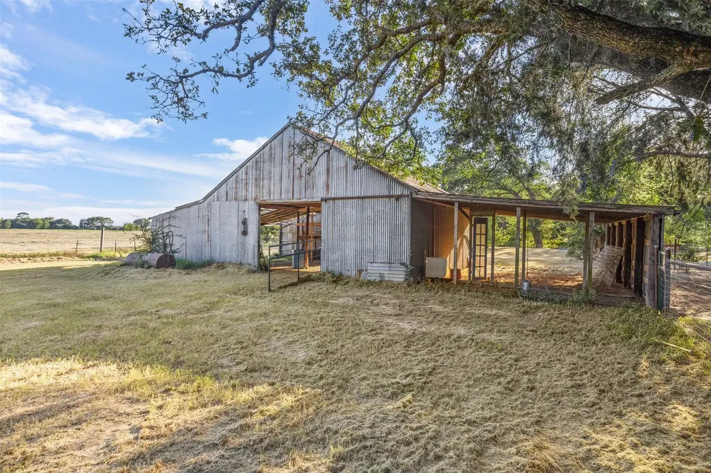 8412 County Road 4084 Scurry TX 75158