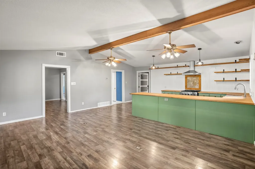 8412 County Road 4084 Scurry TX 75158