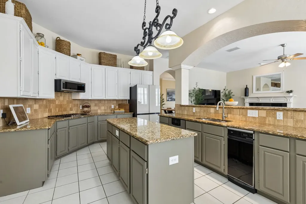 7201 Avalon Drive Plano TX 75025
