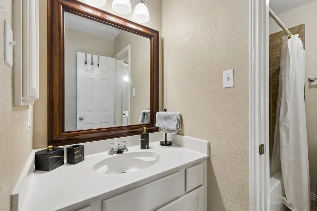 7201 Avalon Drive Plano TX 75025