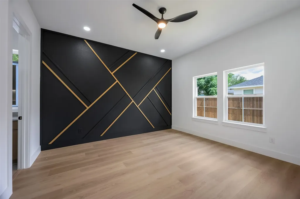 2555 Hooper Street Dallas TX 75215