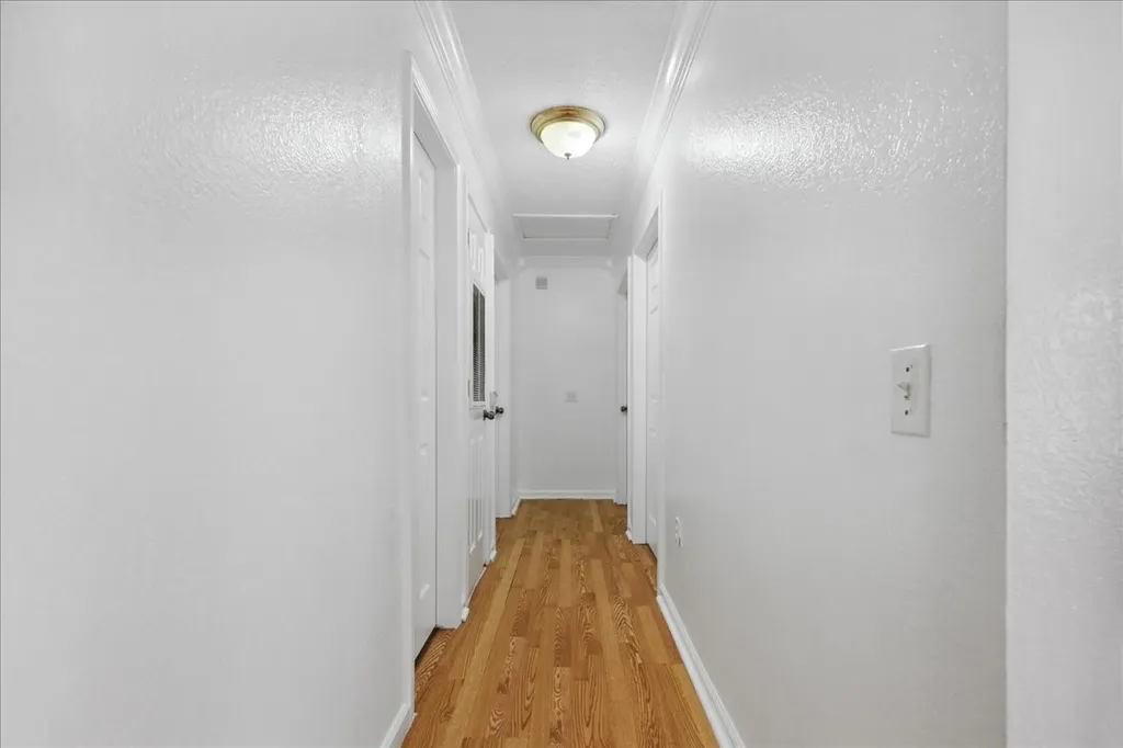4043 Gray Oak Place Dallas TX 75212