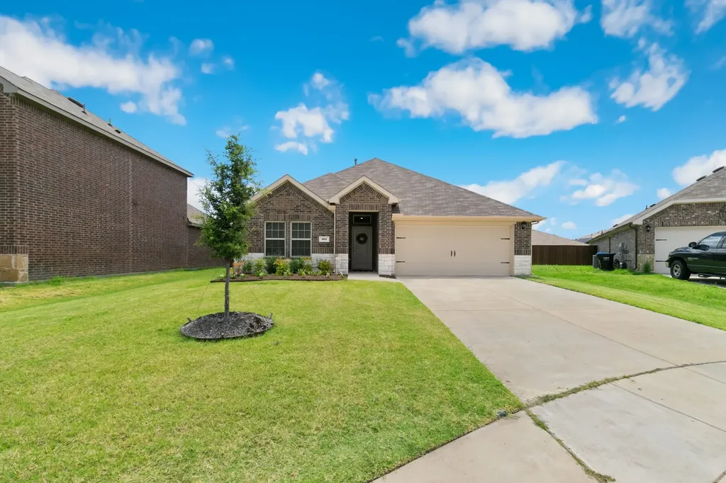 102 Sunberry Drive Caddo Mills TX 75135