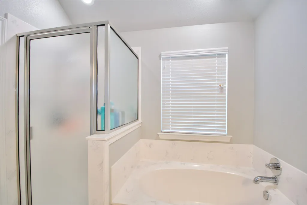 429 Travis Drive Mcgregor TX 76657