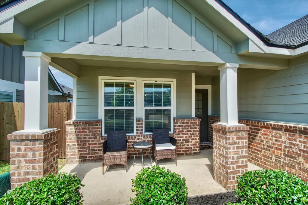 429 Travis Drive Mcgregor TX 76657