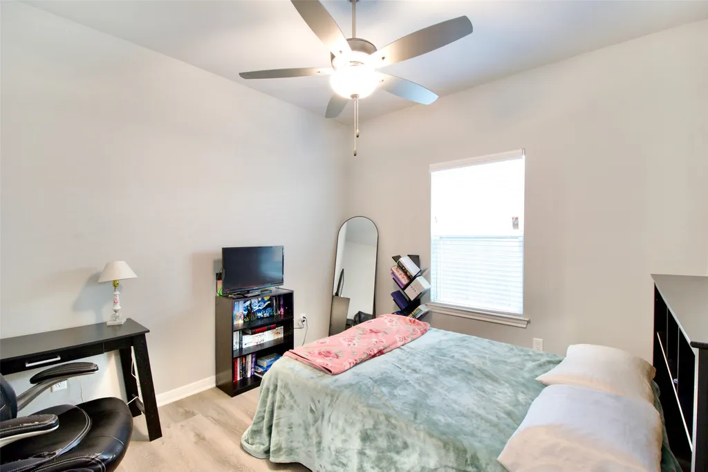 429 Travis Drive Mcgregor TX 76657