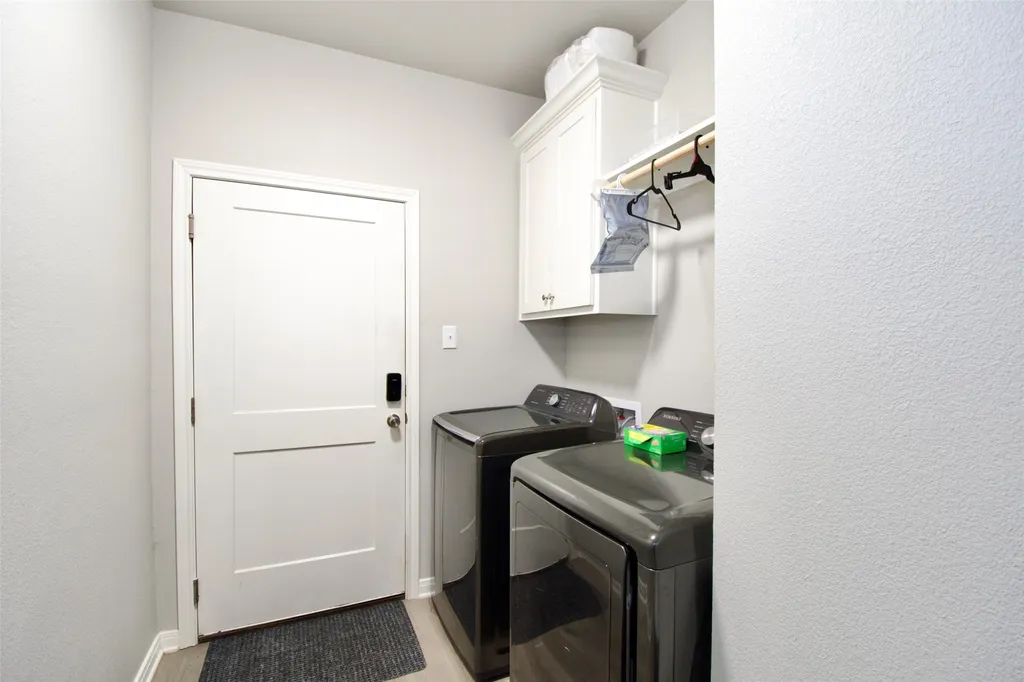429 Travis Drive Mcgregor TX 76657