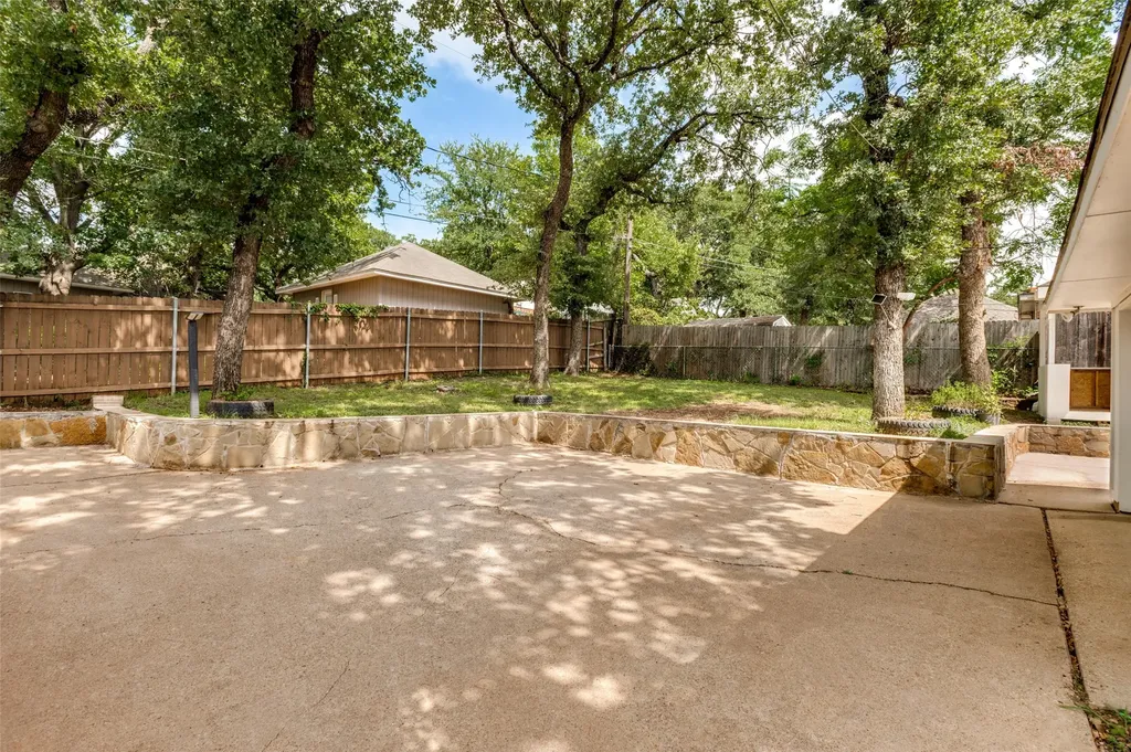 4108 Sunday Hill Drive Arlington TX 76016