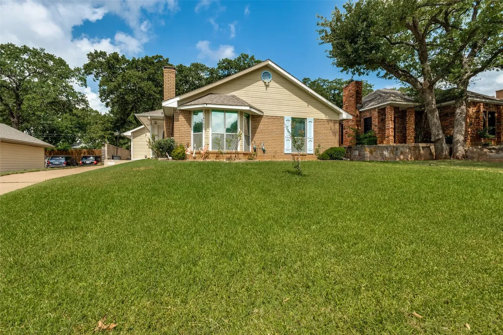 4108 Sunday Hill Drive Arlington TX 76016