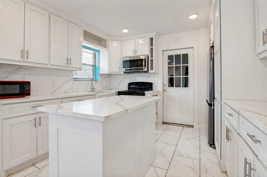 4108 Sunday Hill Drive Arlington TX 76016