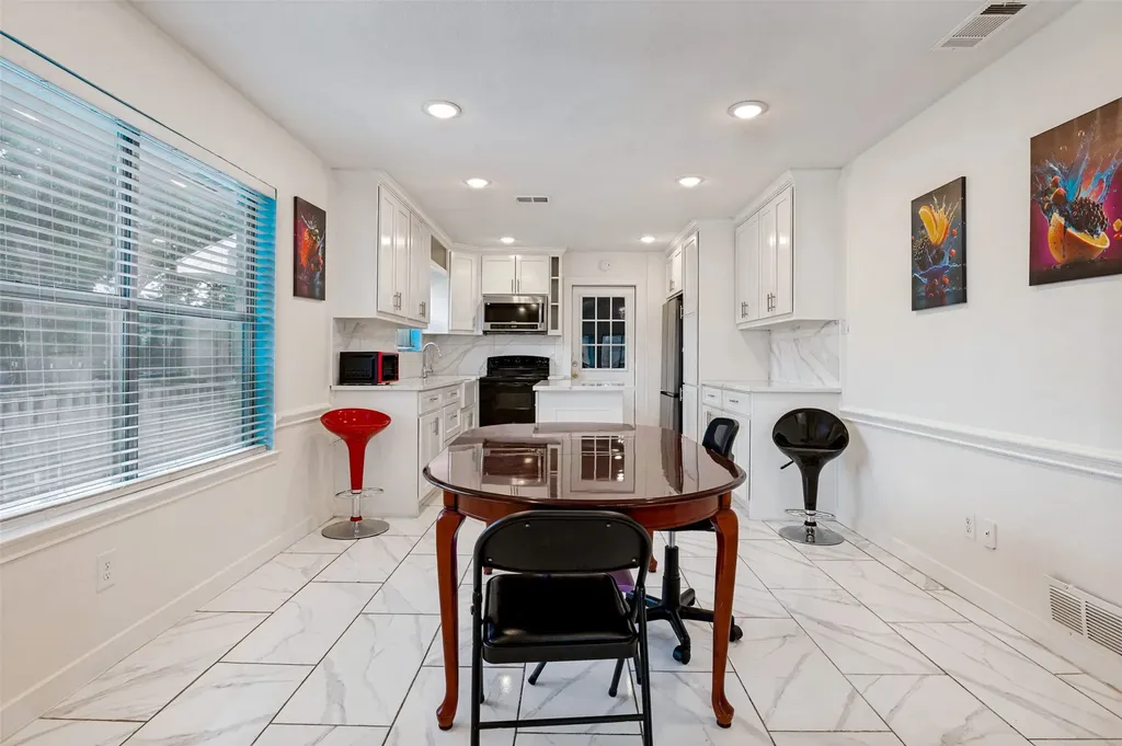 4108 Sunday Hill Drive Arlington TX 76016