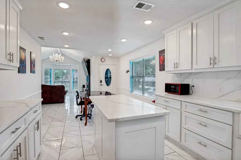 4108 Sunday Hill Drive Arlington TX 76016