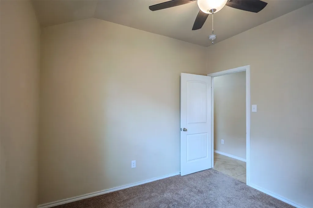 624 River Rock Drive Azle TX 76020