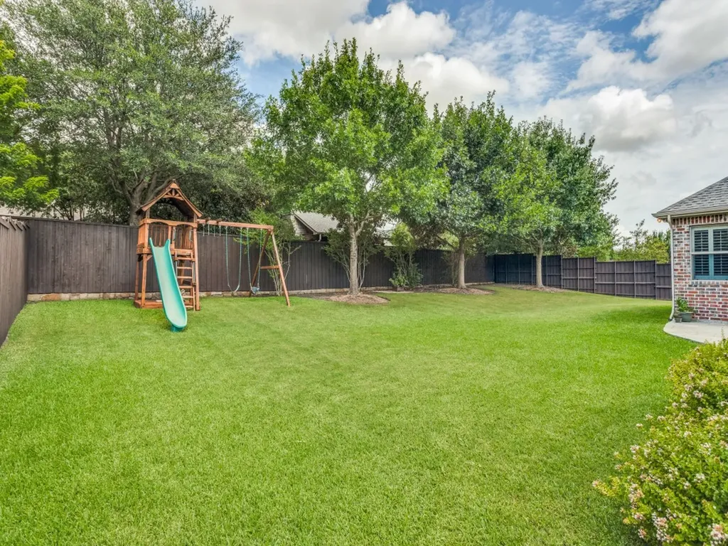 1312 Thornwood Drive Murphy TX 75094