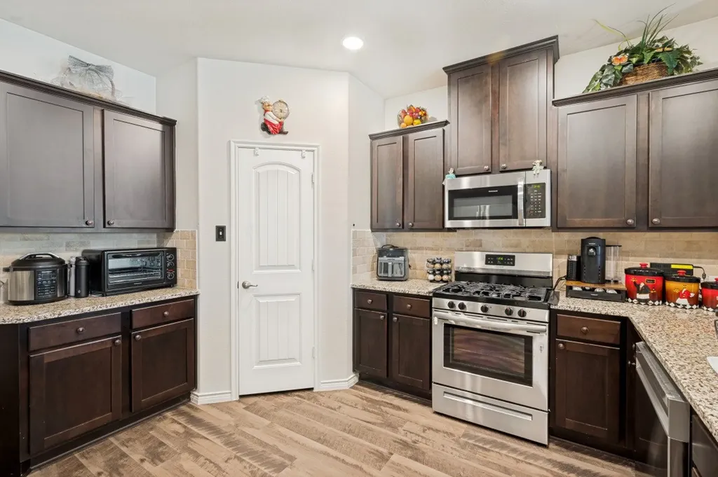 2920 Brazos Drive Little Elm TX 75068