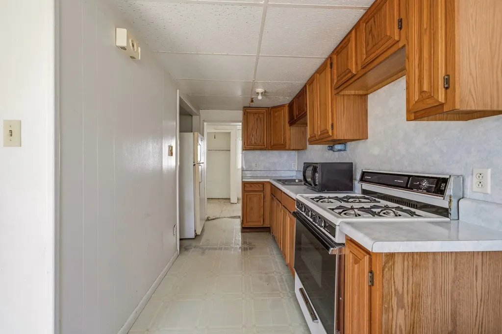 648 N Belknap Street Stephenville TX 76401
