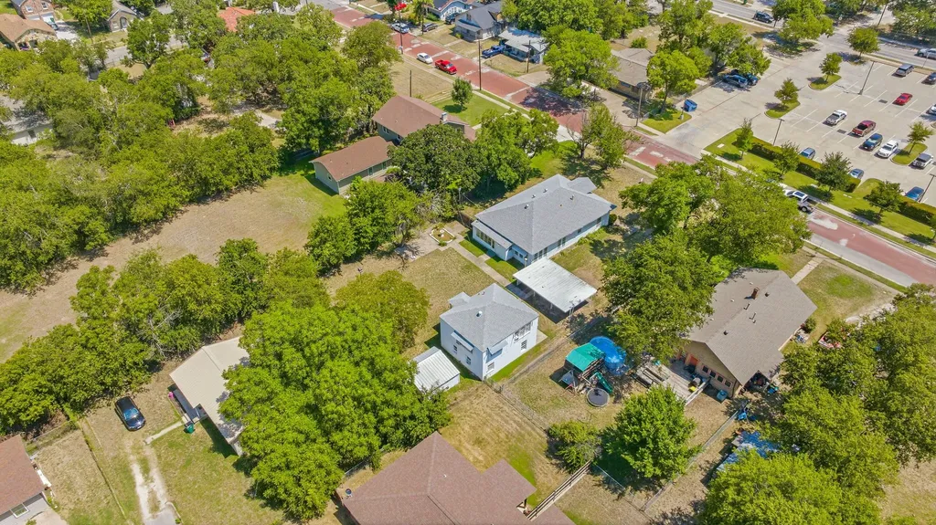 648 N Belknap Street Stephenville TX 76401