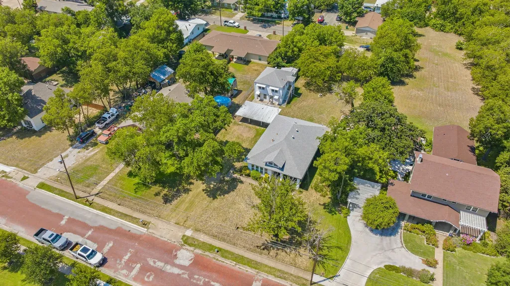 648 N Belknap Street Stephenville TX 76401