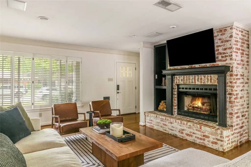 6422 Dunstan Lane Dallas TX 75214