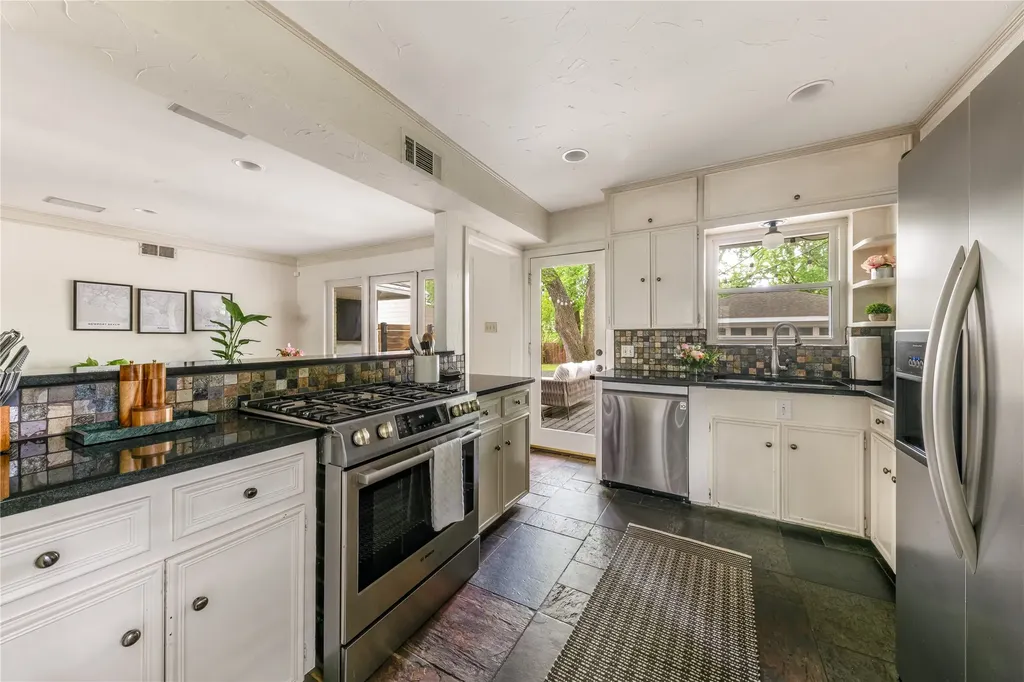 6422 Dunstan Lane Dallas TX 75214