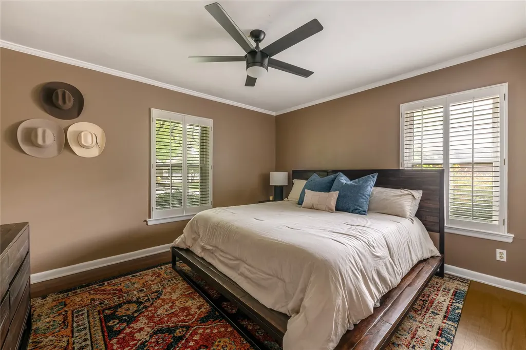 6422 Dunstan Lane Dallas TX 75214