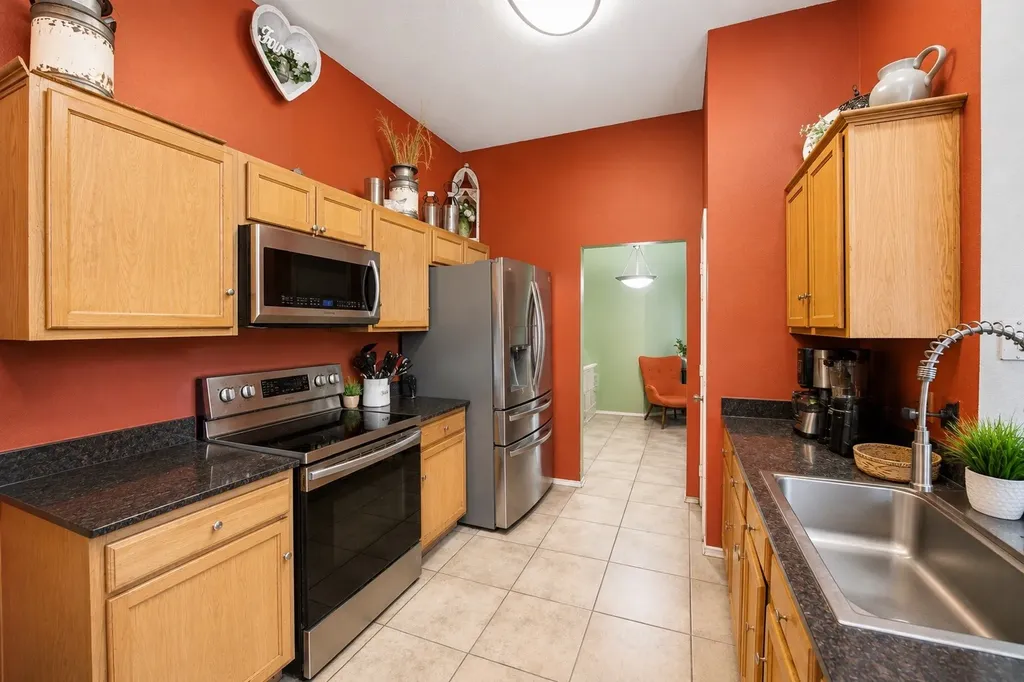 1648 Tampa Bay Drive Dallas TX 75217
