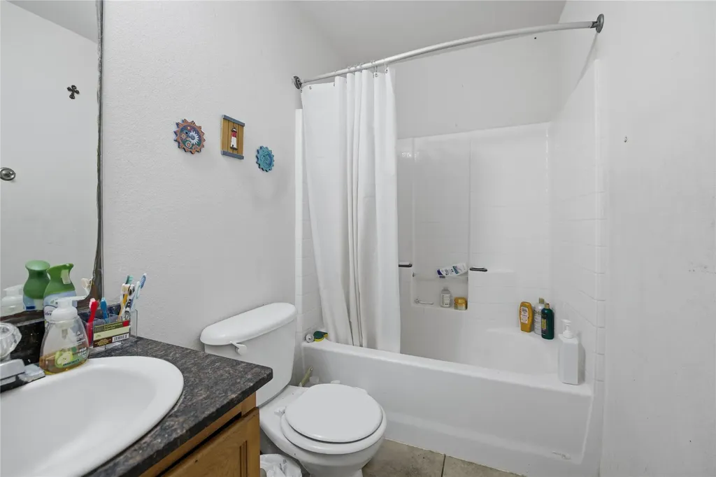 1648 Tampa Bay Drive Dallas TX 75217