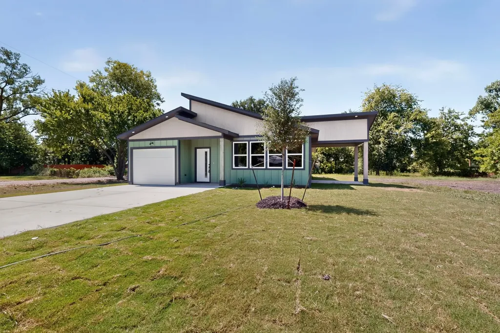 745 W Marshall Cooper TX 75432