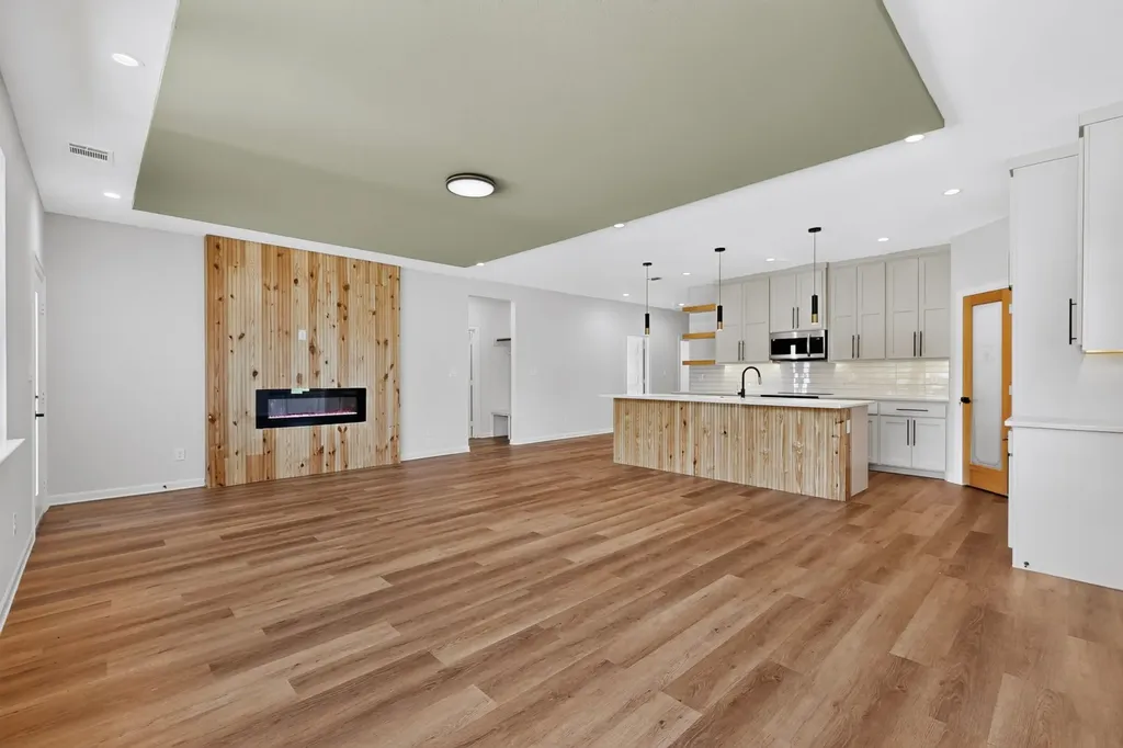 745 W Marshall Cooper TX 75432