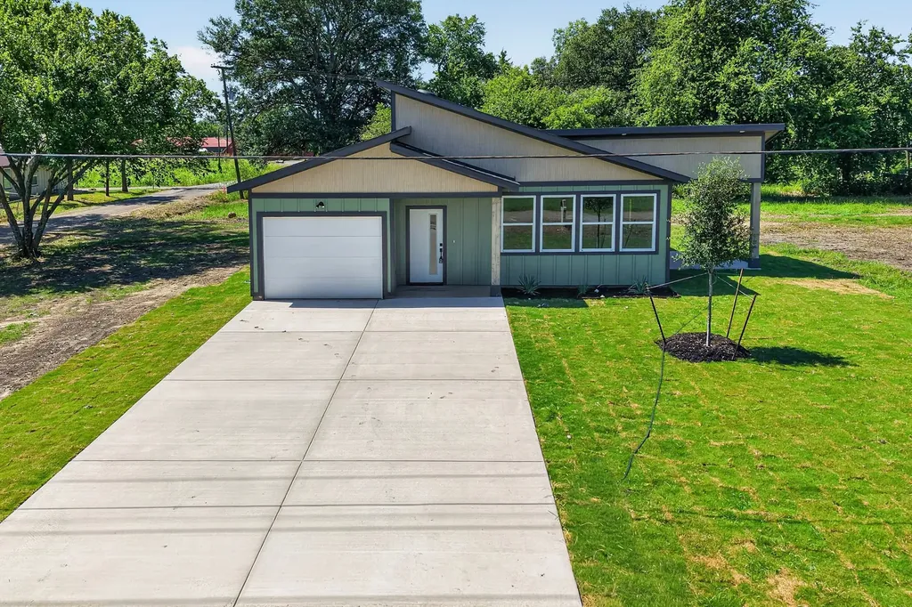 745 W Marshall Cooper TX 75432