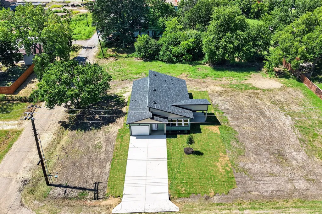 745 W Marshall Cooper TX 75432