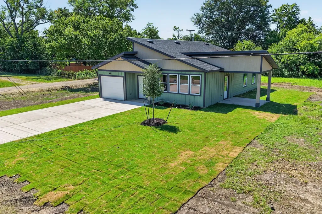 745 W Marshall Cooper TX 75432