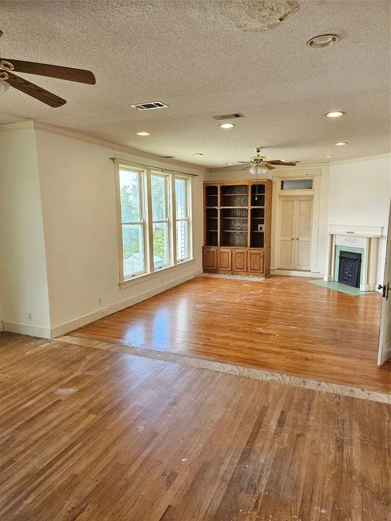 200 S Canton Street Mexia TX 76667