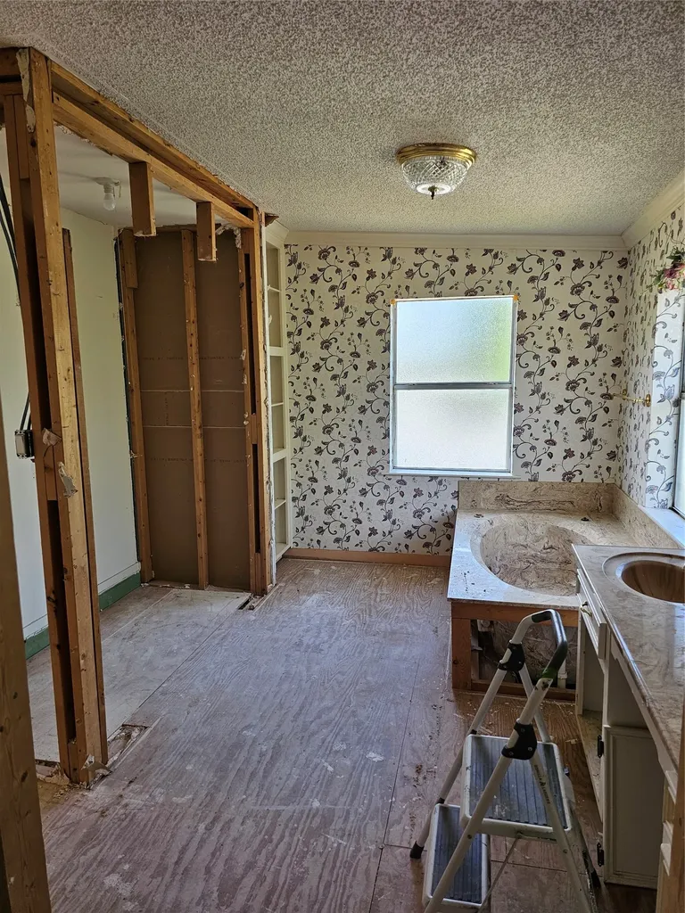 200 S Canton Street Mexia TX 76667