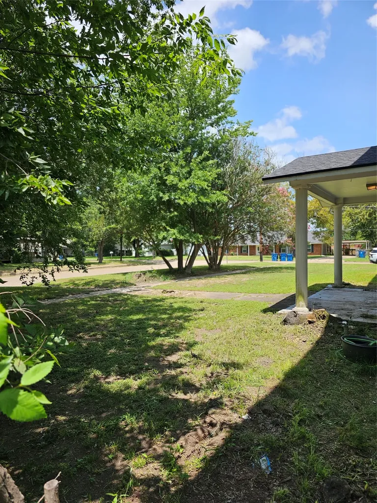 200 S Canton Street Mexia TX 76667
