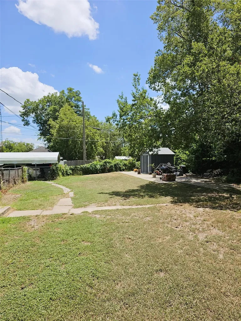 200 S Canton Street Mexia TX 76667