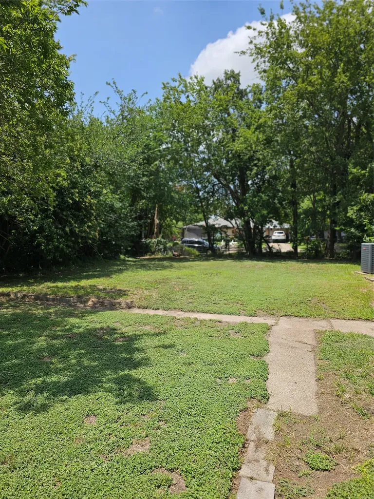 200 S Canton Street Mexia TX 76667