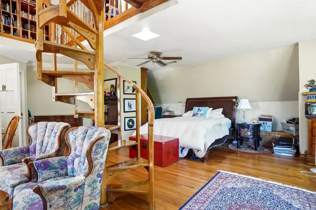 2011 Ridgemont Court Arlington TX 76012