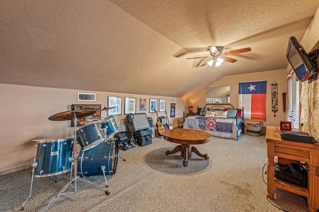 475 Magic Valley Bluff Dale TX 76433