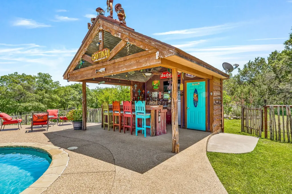 475 Magic Valley Bluff Dale TX 76433