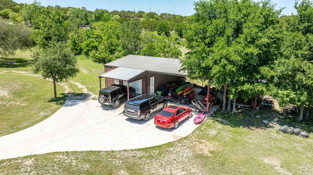 475 Magic Valley Bluff Dale TX 76433