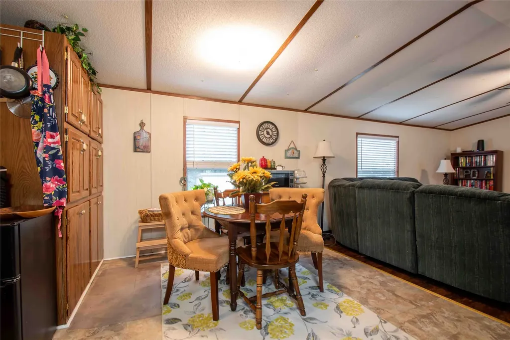 190 E Sycamore Lane Murchison TX 75778