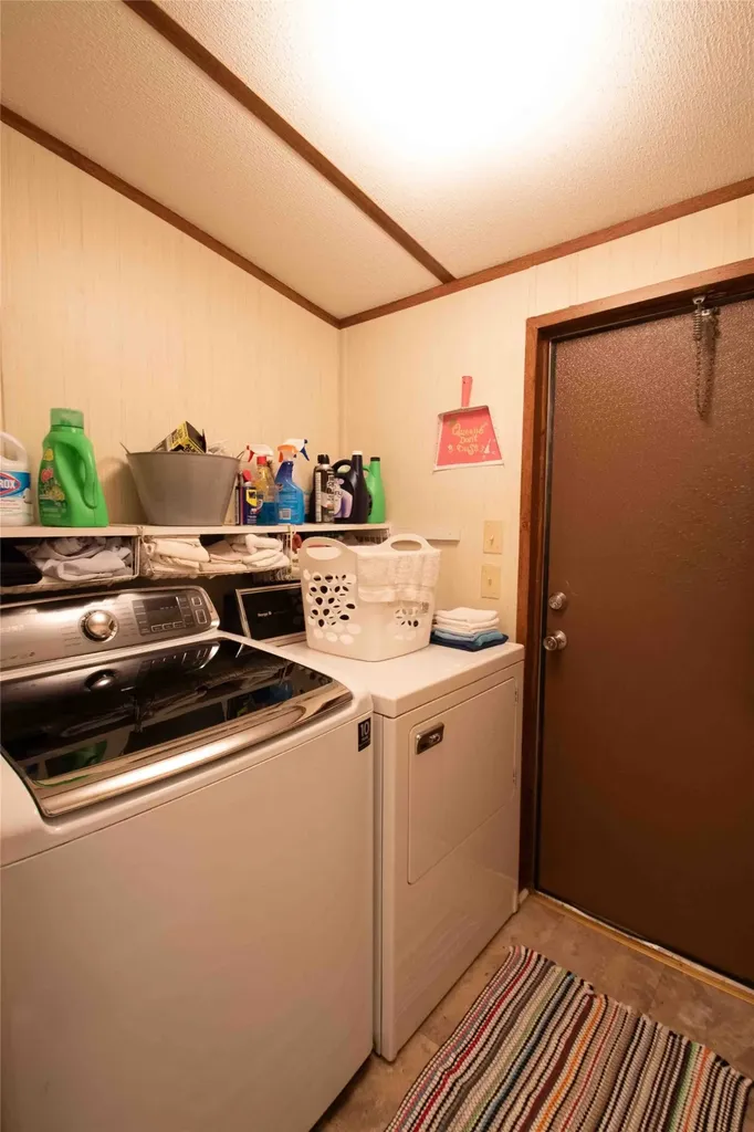 190 E Sycamore Lane Murchison TX 75778
